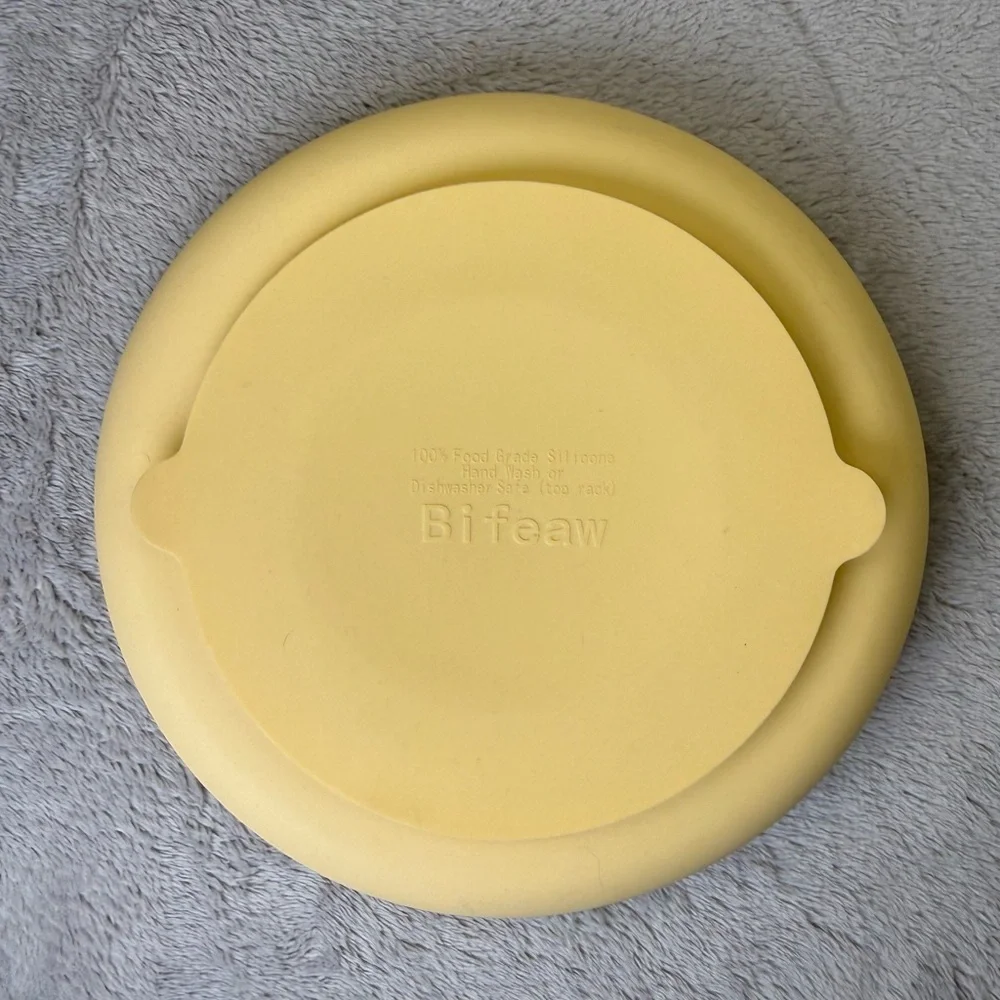 NWOT Bifeaw 100% Food Grade Silicone Dog Slow Feeder